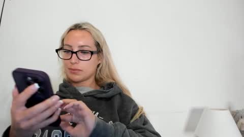 Snapshot of missy_matrix chatting on December 16, 9:36 am Missy matrix online show from December 16, 9:36 am