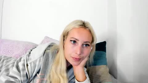 Snapshot of missy_matrix chatting on May 12, 8:22 am Missy matrix online show from May 12, 8:22 am