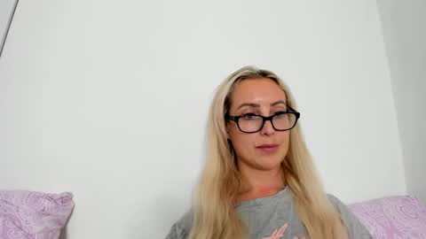 Snapshot of missy_matrix chatting on May 30, 12:35 pm Missy matrix online show from May 30, 12:35 pm