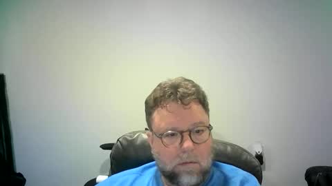 Mr. Happy online show from October 15, 7:08 am