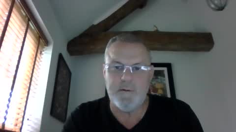 Snapshot of misterblivs chatting on November 15, 1:18 pm Misterblivs online show from November 15, 1:18 pm