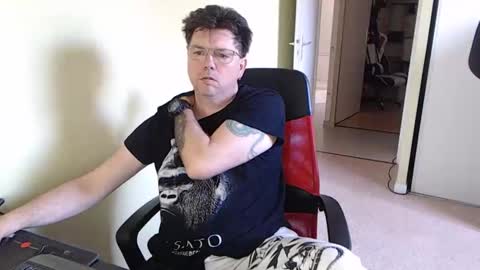 Snapshot of mistercoeur1 chatting on March 21, 8:52 am mistercoeur online show from March 21, 8:52 am