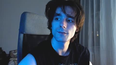 Snapshot of misterhult chatting on December 6, 2:38 pm My name is Anton Bogatyrev online show from December 6, 2:38 pm