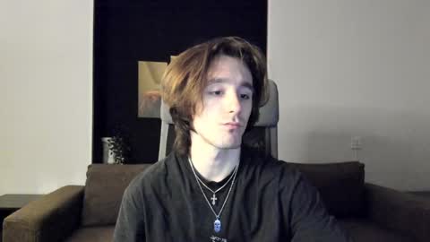 Snapshot of misterhult chatting on February 8, 8:31 am My name is Anton Bogatyrev online show from February 8, 8:31 am