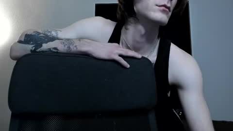 Snapshot of misterhult chatting on February 21, 2:28 am My name is Anton Bogatyrev online show from February 21, 2:28 am