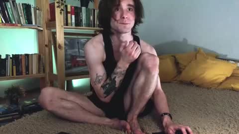 Snapshot of misterhult chatting on February 21, 7:21 pm My name is Anton Bogatyrev online show from February 21, 7:21 pm