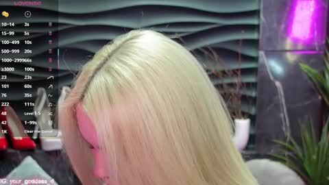 Darsy online show from March 3, 1:53 pm