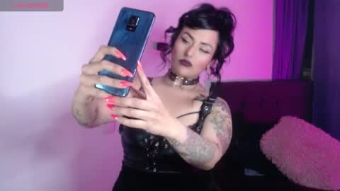 Snapshot of mistress_ditta2 chatting on January 24, 7:08 am online show from January 24, 7:08 am