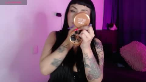 Snapshot of mistress_ditta2 chatting on January 29, 8:08 am online show from January 29, 8:08 am