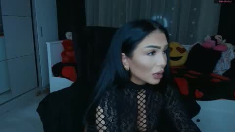 Snapshot of mistress_meryem chatting on April 24, 10:01 pm mistress_meryem online show from April 24, 10:01 pm