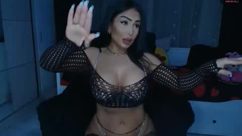 Snapshot of mistress_meryem chatting on May 2, 10:04 pm mistress_meryem online show from May 2, 10:04 pm