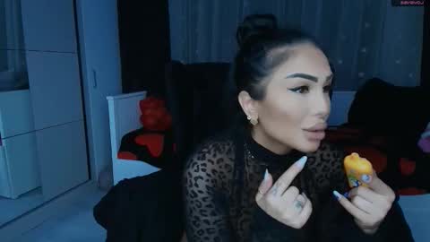 Snapshot of mistress_meryem chatting on May 3, 9:43 pm mistress_meryem online show from May 3, 9:43 pm