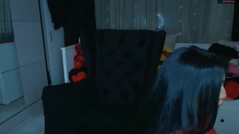 Snapshot of mistress_meryem chatting on May 15, 10:28 pm mistress_meryem online show from May 15, 10:28 pm