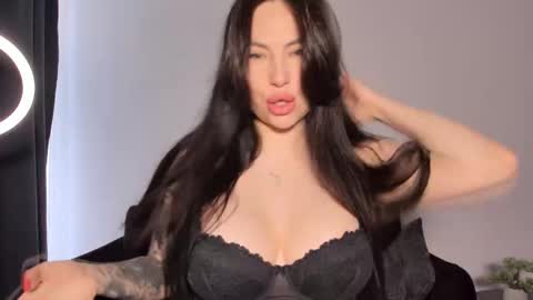 Snapshot of mistress_ninaohnina chatting on March 15, 7:58 am Mistress Nina online show from March 15, 7:58 am