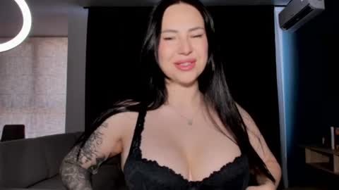 Snapshot of mistress_ninaohnina chatting on June 27, 6:40 am Mistress Nina online show from June 27, 6:40 am