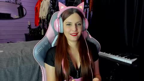 Dirty Priest and Ivi online show from February 4, 6:36 pm