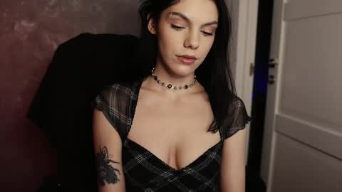 Miss Rochelle online show from February 15, 6:01 pm