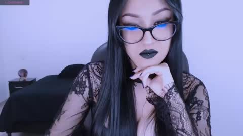 Snapshot of mistress_zafirah chatting on October 11, 12:54 am Mistress online show from October 11, 12:54 am