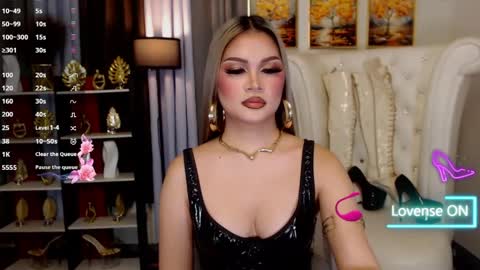 mistressathenna online show from May 21, 10:17 pm