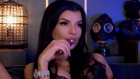 Elenia online show from October 15, 12:05 pm