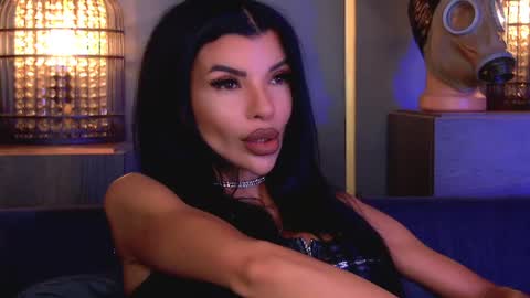 Snapshot of mistresselenia chatting on June 29, 7:58 am Elenia online show from June 29, 7:58 am
