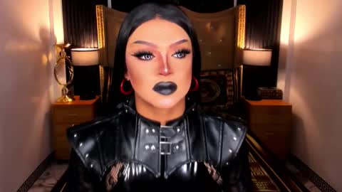 Snapshot of mistressivorykat chatting on March 10, 10:48 pm Call me MISS JAS online show from March 10, 10:48 pm