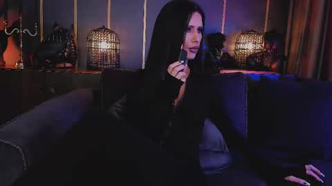 Snapshot of mistresslexa chatting on February 19, 10:53 pm MIstress Lexa online show from February 19, 10:53 pm