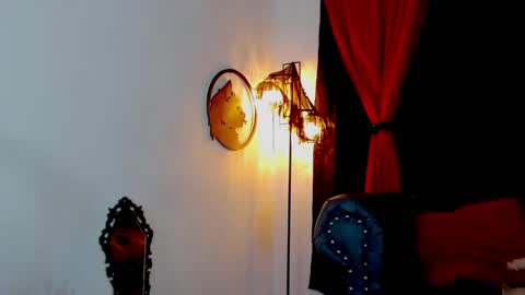 Snapshot of mistresslombana_666 chatting on May 16, 4:20 am Mistresslombana online show from May 16, 4:20 am