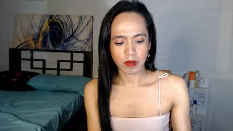Snapshot of mistressnicoletrans chatting on December 15, 11:45 am SexyCutieNicole online show from December 15, 11:45 am