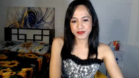 Snapshot of mistressnicoletrans chatting on December 28, 10:47 am SexyCutieNicole online show from December 28, 10:47 am