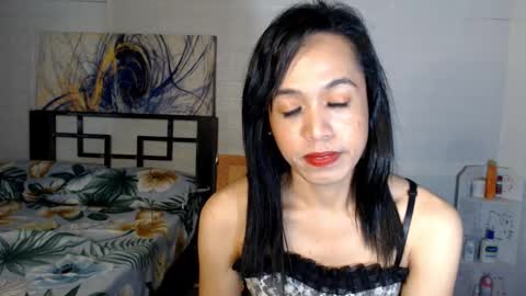 Snapshot of mistressnicoletrans chatting on January 17, 12:52 pm SexyCutieNicole online show from January 17, 12:52 pm