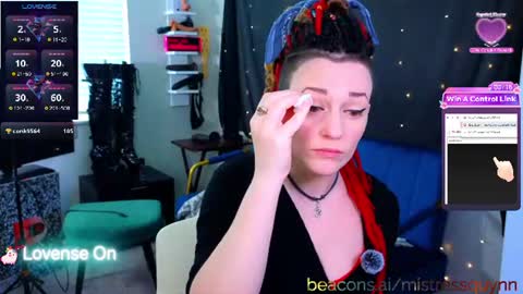 Snapshot of mistressquynnxo chatting on July 1, 5:45 pm Mistress Quynn online show from July 1, 5:45 pm