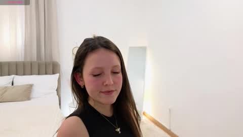 Snapshot of mistresss_sindy chatting on February 16, 10:22 am Sindy online show from February 16, 10:22 am