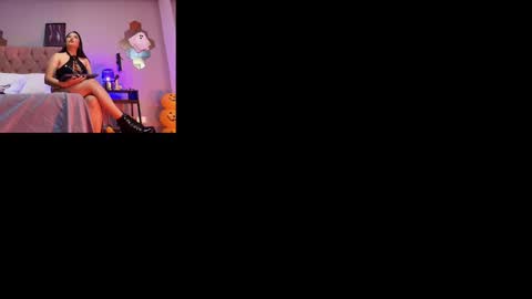 Snapshot of mistressscarlet_ls chatting on October 25, 12:02 pm Scarlet online show from October 25, 12:02 pm