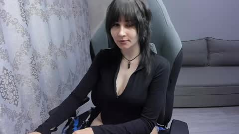 misty_dark online show from May 14, 12:01 pm