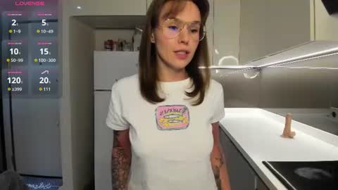 Snapshot of misty_myers chatting on June 26, 8:46 pm misty_myers online show from June 26, 8:46 pm