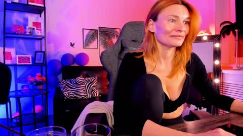 MistyBarnes NONUDE MODEL online show from January 5, 8:32 am