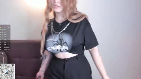 Violet online show from September 11, 7:25 pm