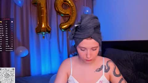 Violet online show from September 16, 7:48 pm