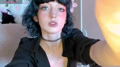 Snapshot of mistyverse chatting on June 7, 12:09 pm Misty - mistymarlow online show from June 7, 12:09 pm