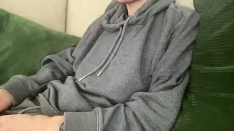 Snapshot of mitchellw7752 chatting on April 7, 9:10 am mitchellw7752 online show from April 7, 9:10 am