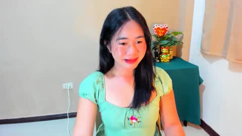 Snapshot of mitsuri_yuki chatting on October 19, 11:44 am Mitsu online show from October 19, 11:44 am