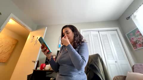 mixedbaby98 online show from February 3, 2:11 pm