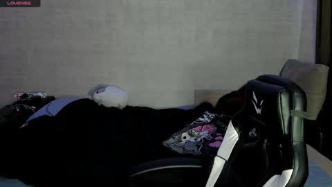Snapshot of miya_chinen chatting on December 3, 1:19 am Miya online show from December 3, 1:19 am