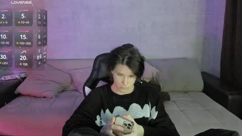 Snapshot of miya_chinen chatting on January 8, 3:51 am Miya online show from January 8, 3:51 am