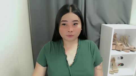 Snapshot of miya_licious chatting on April 4, 6:00 am cassie marie online show from April 4, 6:00 am