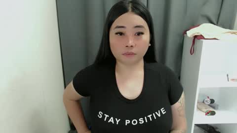 Snapshot of miya_licious chatting on April 25, 12:19 pm cassie marie online show from April 25, 12:19 pm