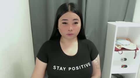 Snapshot of miya_licious chatting on April 29, 7:12 am cassie marie online show from April 29, 7:12 am
