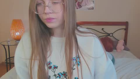 Snapshot of miya_soft chatting on February 3, 6:22 am Miya online show from February 3, 6:22 am