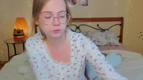 Snapshot of miya_soft chatting on July 3, 1:45 am Miya online show from July 3, 1:45 am